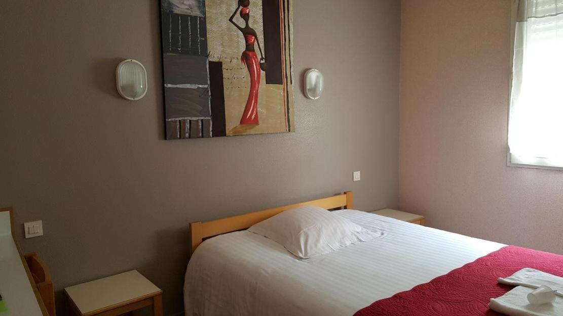 Hotel Le Bretagne Louvigné-de-Bais Εξωτερικό φωτογραφία