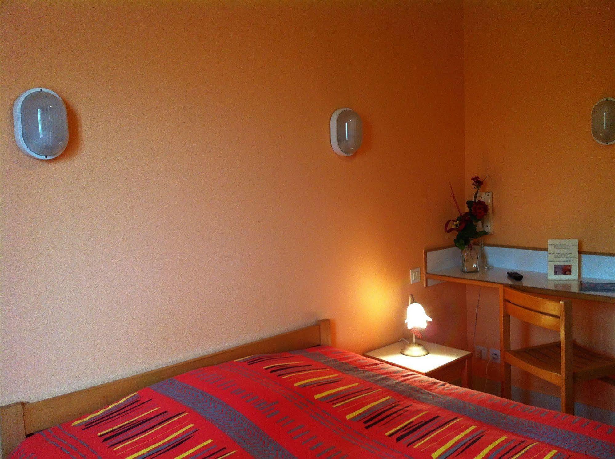 Hotel Le Bretagne Louvigné-de-Bais Εξωτερικό φωτογραφία